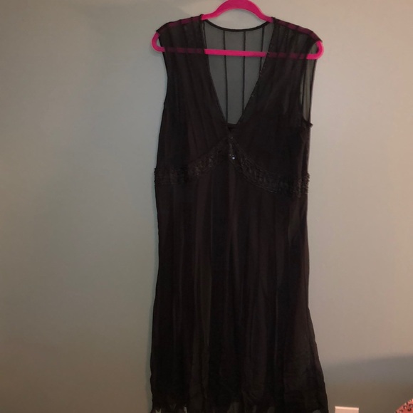 Black Lace & Beaded Cocktail Dress - Picture 6 of 8